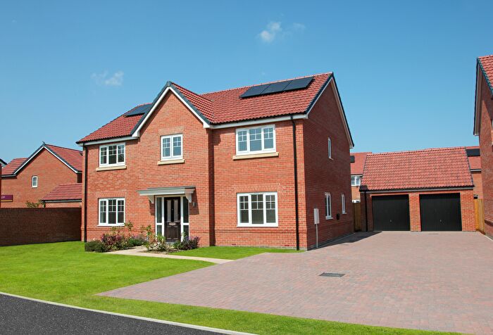 4 Bedroom Detached House For Sale In Tillett Way, Norwich, NR13