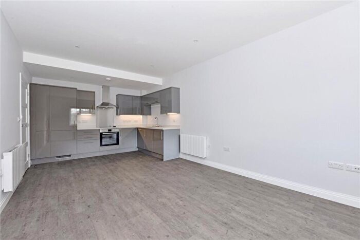 2 Bedroom Apartment To Rent In High Street, Marlow, Buckinghamshire, SL7