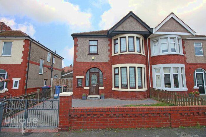3 Bedroom Semi-Detached House To Rent In Knowsley Gate, Fleetwood, Lancashire, FY7