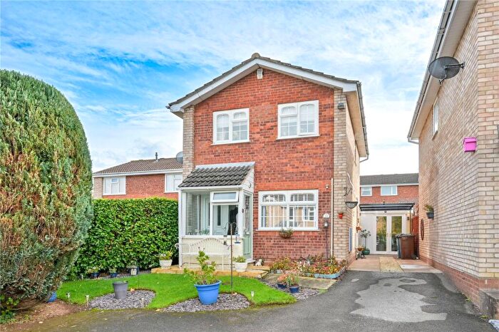 3 Bedroom Detached House For Sale In Cleveland Walk, Western Downs, Stafford, Staffs, ST17