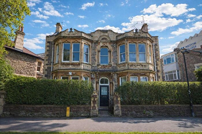 1 Bedroom Flat For Sale In Lovers Walk, Great First Time Buyers Opportunity, BS23