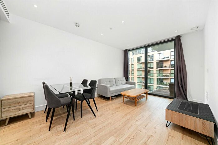 2 Bedroom Apartment For Sale In Stable Walk, E1