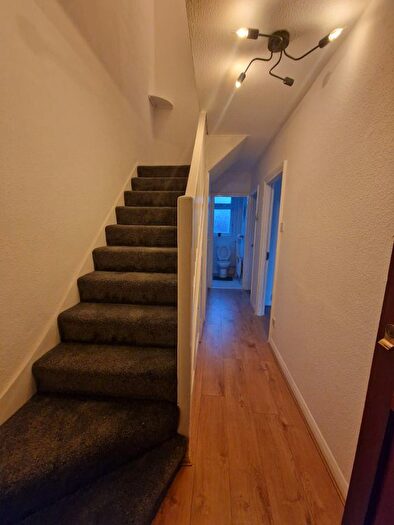 4 Bedroom Terraced House To Rent In Becontree Avenue, Dagenham, RM8