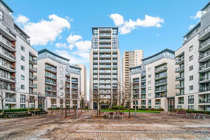 1 Bedroom Flat For Sale In Hyperion Tower, Brentford, TW8