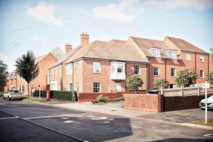 2 Bedroom Flat For Sale In The Dean, Alresford, SO24