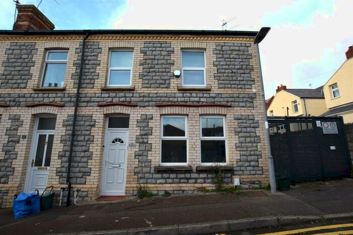 4 Bedroom End Of Terrace House To Rent In Merthyr Street, Barry, CF63