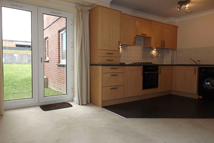 2 Bedroom Flat To Rent In Hammond Court, Southampton, SO16