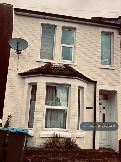 4 Bedroom Semi-Detached House To Rent In Mordaunt Road, Southampton, SO14