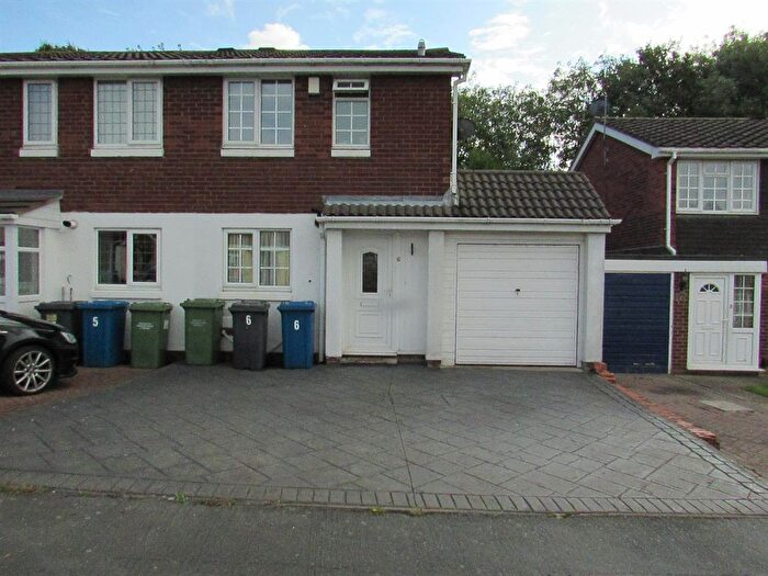 2 Bedroom Semi Detached House To Rent In Hartleyburn, Wilnecote, Tamworth, B77