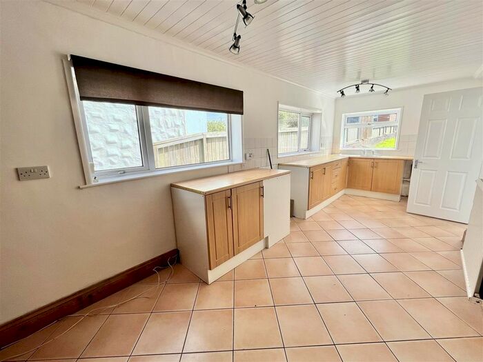 3 Bedroom End Of Terrace House For Sale In Barncoose Terrace, Illogan