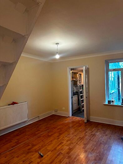 2 Bedroom Maisonette To Rent In St. James Road, Watford, Ody, WD18