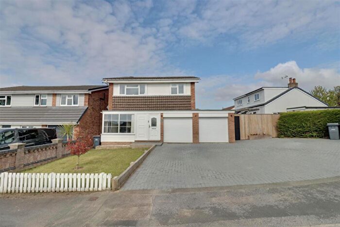 4 Bedroom House For Sale In Bowers Close, Waterlooville, PO8