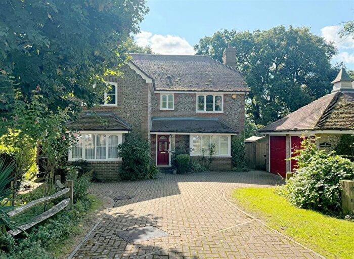 4 Bedroom Detached House For Sale In Saxons Acre, Brightwalton, RG20