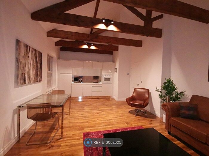 2 Bedroom Flat To Rent In The Boathouse, Hull, HU1