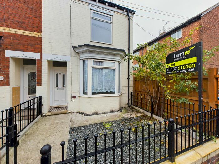 2 Bedroom End Of Terrace House To Rent In Vera Grove, Stirling Street HU3