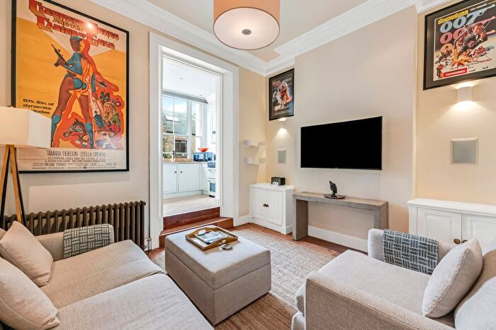 1 Bedroom Flat For Sale In St. Mary's Terrace, Little Venice, London, W2