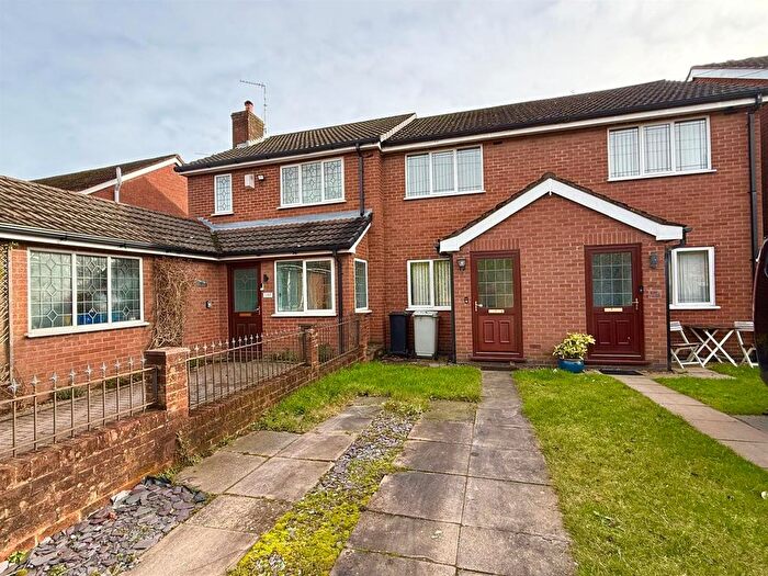 2 Bedroom Mews For Sale In Slater Street, Macclesfield, SK11