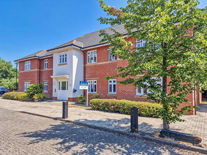 1 Bedroom Apartment To Rent In Gabriel Square, Lower Earley, Reading, RG6