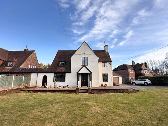 4 Bedroom Detached House For Sale In Cheadle Road Leek, ST13