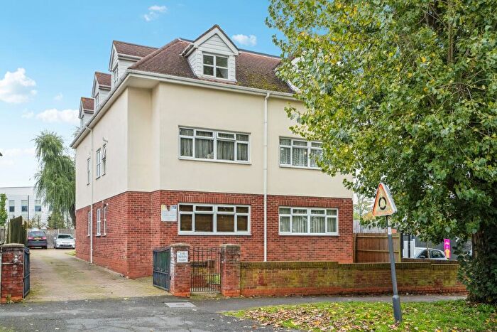 2 Bedroom Apartment To Rent In Shaftesbury Avenue, South Harrow, Harrow, HA2