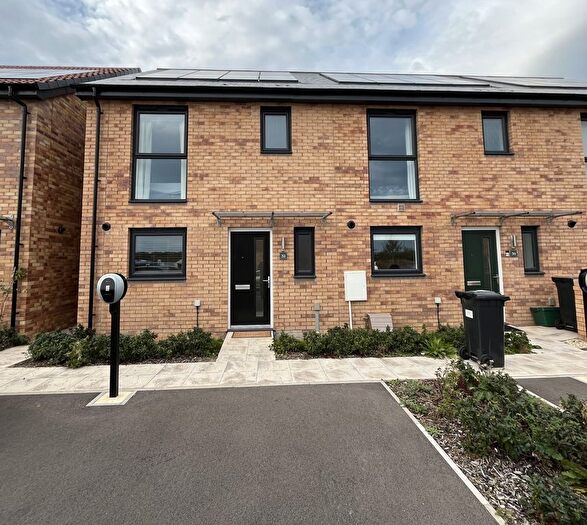 3 Bedroom End Terrace House To Rent In Cavell Road, Almondsbury, BS10