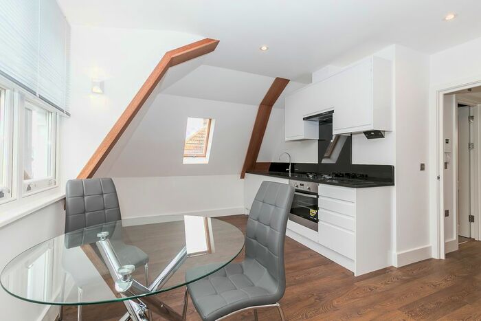 1 Bedroom Flat To Rent In Rydal Rd, Streatham SW16