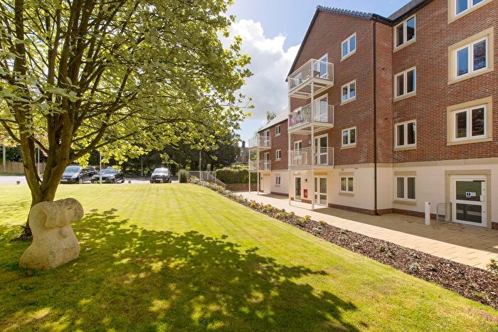 2 Bedroom Flat For Sale In Shackleton Place, Devizes, Wiltshire, SN10