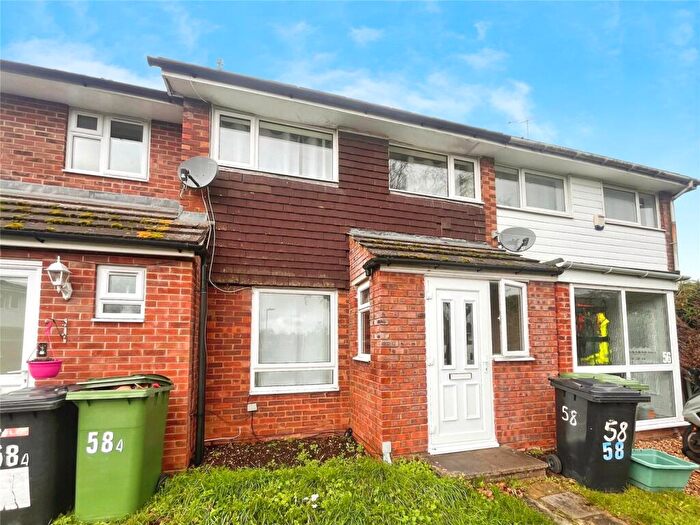 3 Bedroom Terraced House To Rent In Stukeley Road, Basingstoke, Hampshire, RG21