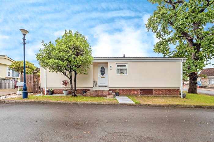 2 Bedroom Park Home For Sale In Oaklands Park, Crossways, Dorchester, DT2