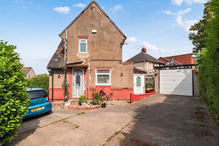 3 Bedroom End Of Terrace House For Sale In Adlington Road, Sheffield, South Yorkshire, Uk, S5