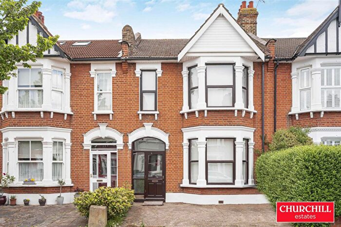 3 Bedroom Terraced House For Sale In Herongate Road, Aldersbrook, E12