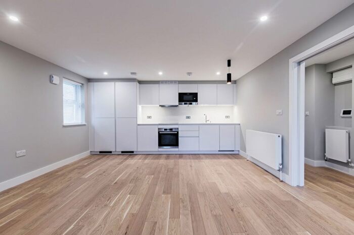 1 Bedroom Flat To Rent In Thurlow Road, London, NW3