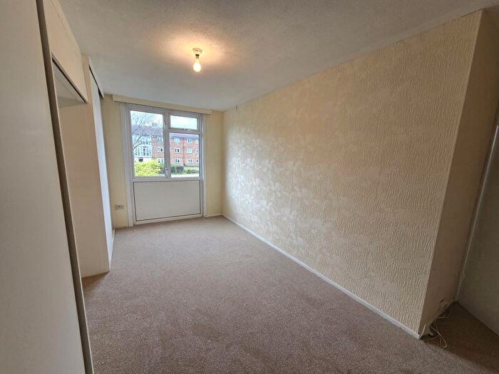 3 Bedroom End Of Terrace House For Sale In Chesters Avenue, Newcastle Upon Tyne, NE12