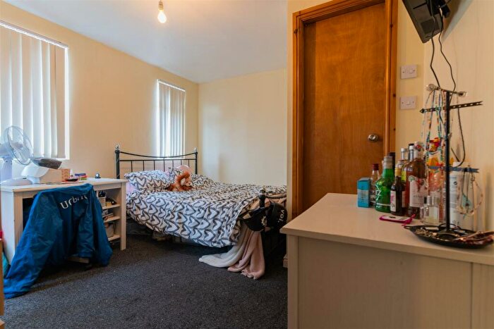 7 Bedroom House To Rent In Tiverton Road, Birmingham, B29