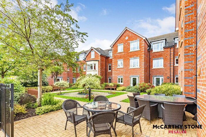 1 Bedroom Apartment For Sale In Tresham Close, St. Marys Road, Kettering, NN15