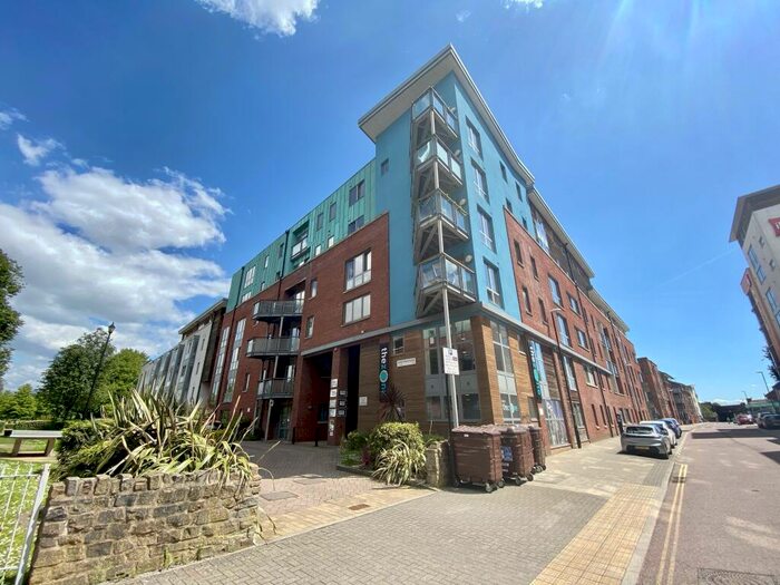 1 Bedroom Apartment To Rent In Temple Quay, Ratcliffe Court, BS2
