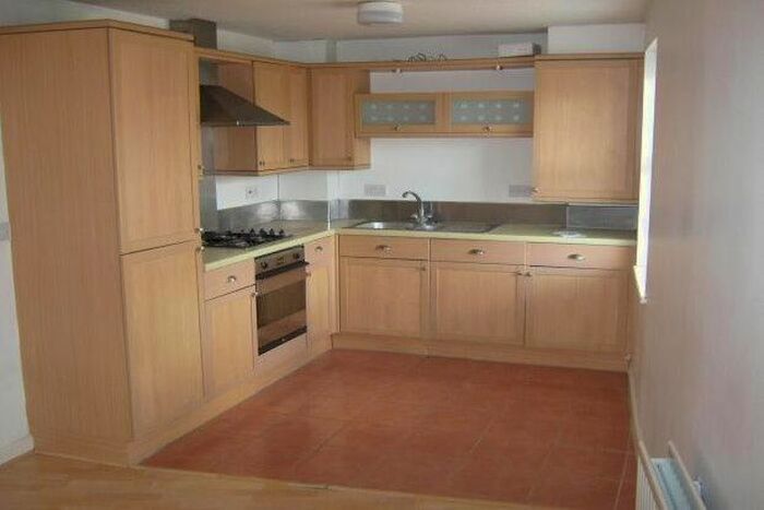 2 Bedroom Property To Rent In Holland House Road, Preston, PR5