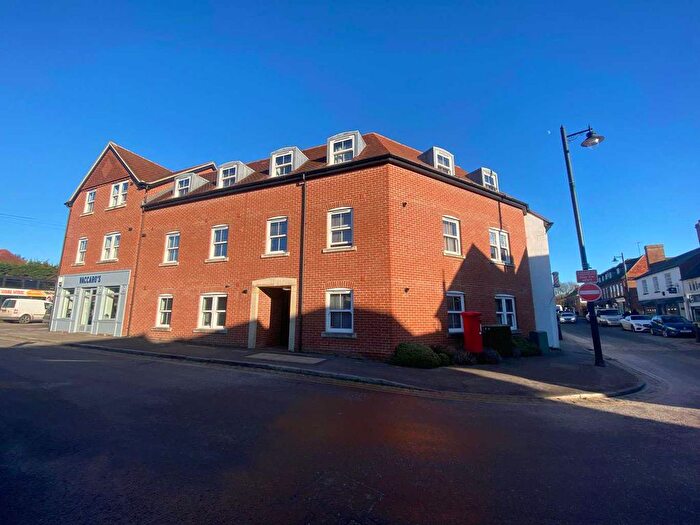 1 Bedroom Flat To Rent In High Street, Thatcham, RG19