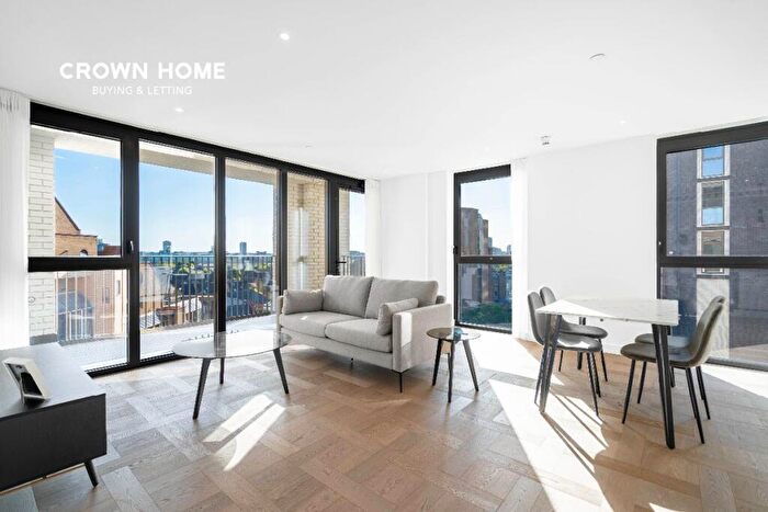 2 Bedroom Apartment To Rent In Boxwood Gardens, London Dock, E1W