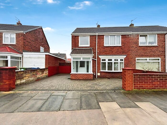 3 Bedroom Semi-Detached House For Sale In Gainsborough Avenue, South Shields, NE34