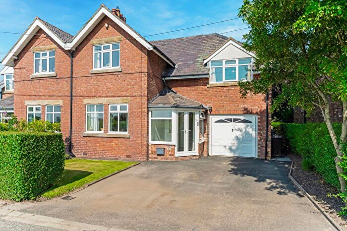 4 Bedroom Semi-Detached House For Sale In Booths Lane, Aughton, L39
