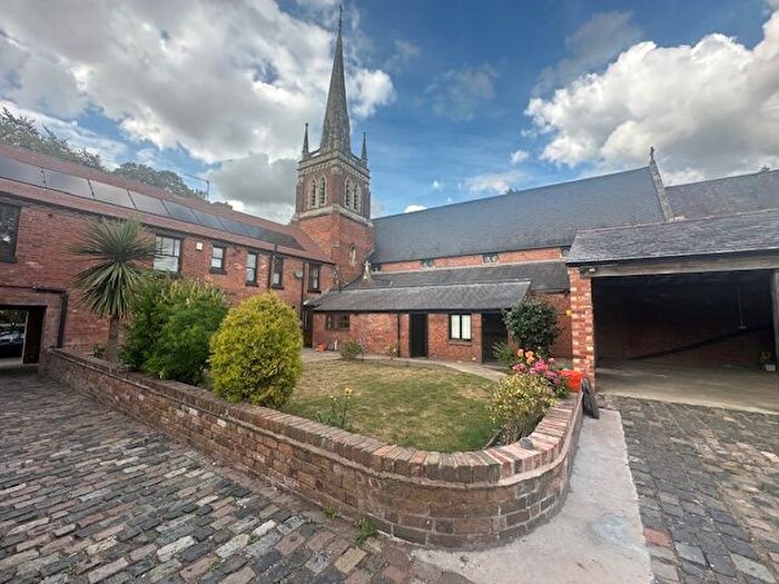 5 Bedroom Property To Rent In Coventry Street, Kidderminster, DY10