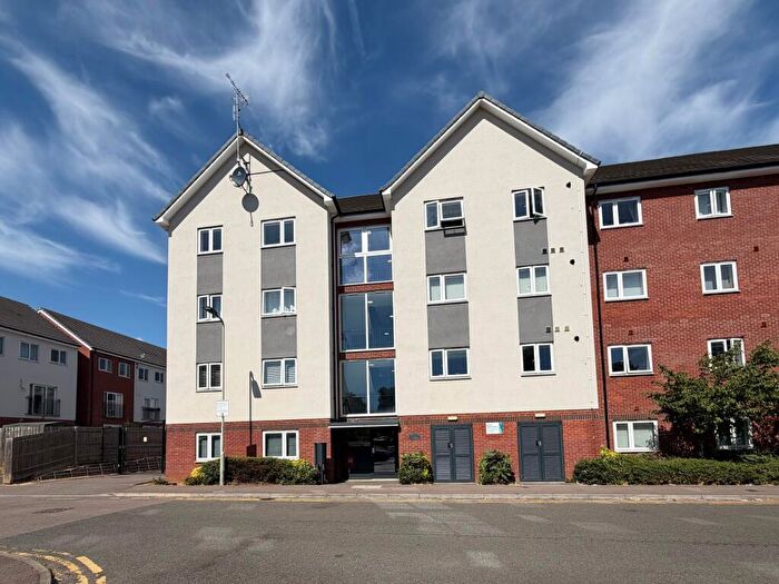 2 Bedroom Flat To Rent In Champion Way, Bedford, MK42