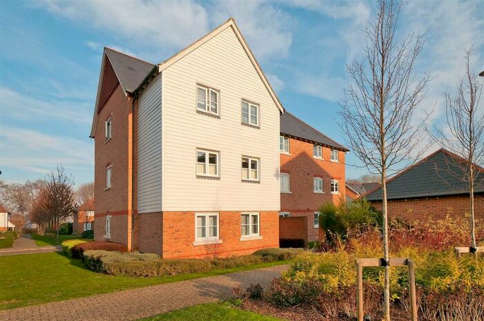 2 Bedroom Apartment To Rent In Sandow Place, Kings Hill, ME19