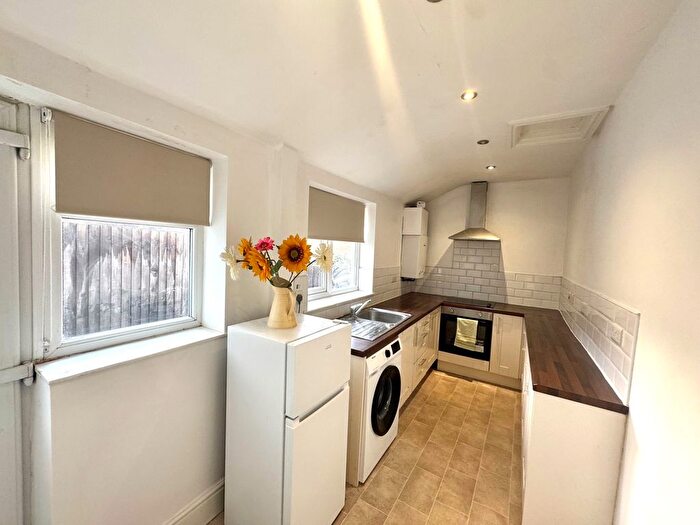 3 Bedroom Semi-Detached House To Rent In Montpelier Road, Nottingham, NG7