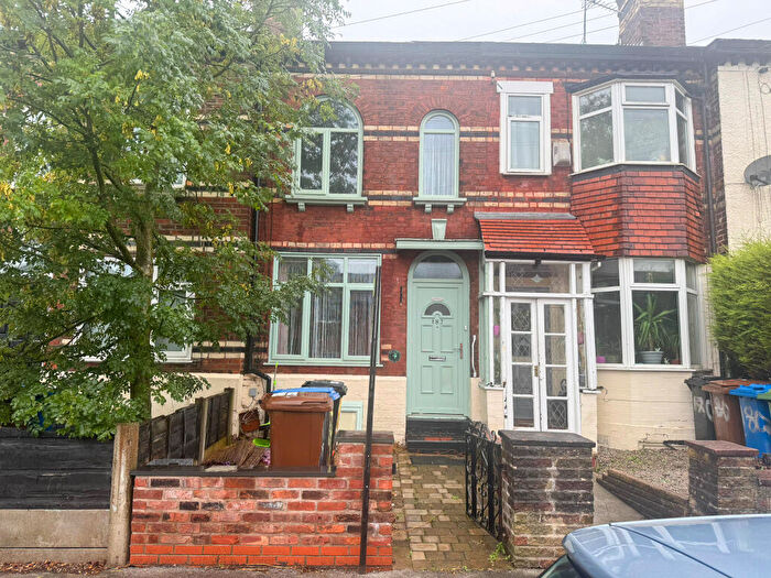 2 Bedroom Terraced House For Sale In Lowndes Lane, SK2