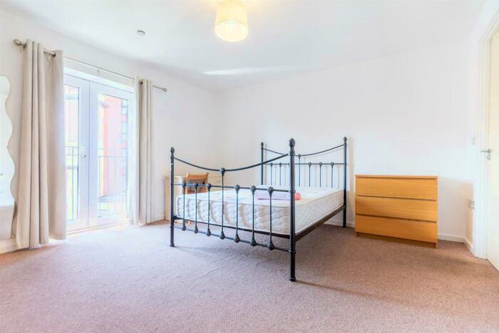 4 Bedroom Apartment To Rent In Rialto Building, Quayside, NE1