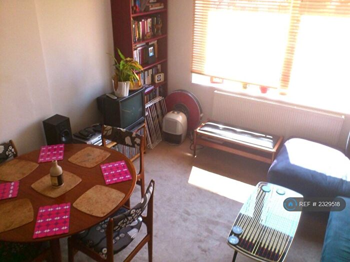 2 Bedroom Flat To Rent In Birchington Road, London, N8