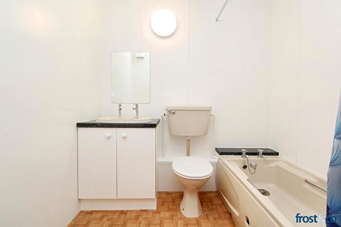 1 Bedroom Retirement Property To Rent In Station Road, Ashley Cross, BH14