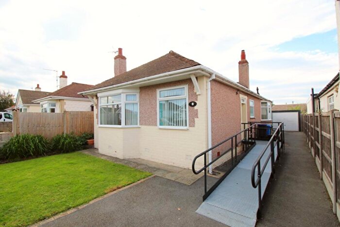 3 Bedroom Bungalow For Sale In Shaun Close, Rhyl, Denbighshire, LL18